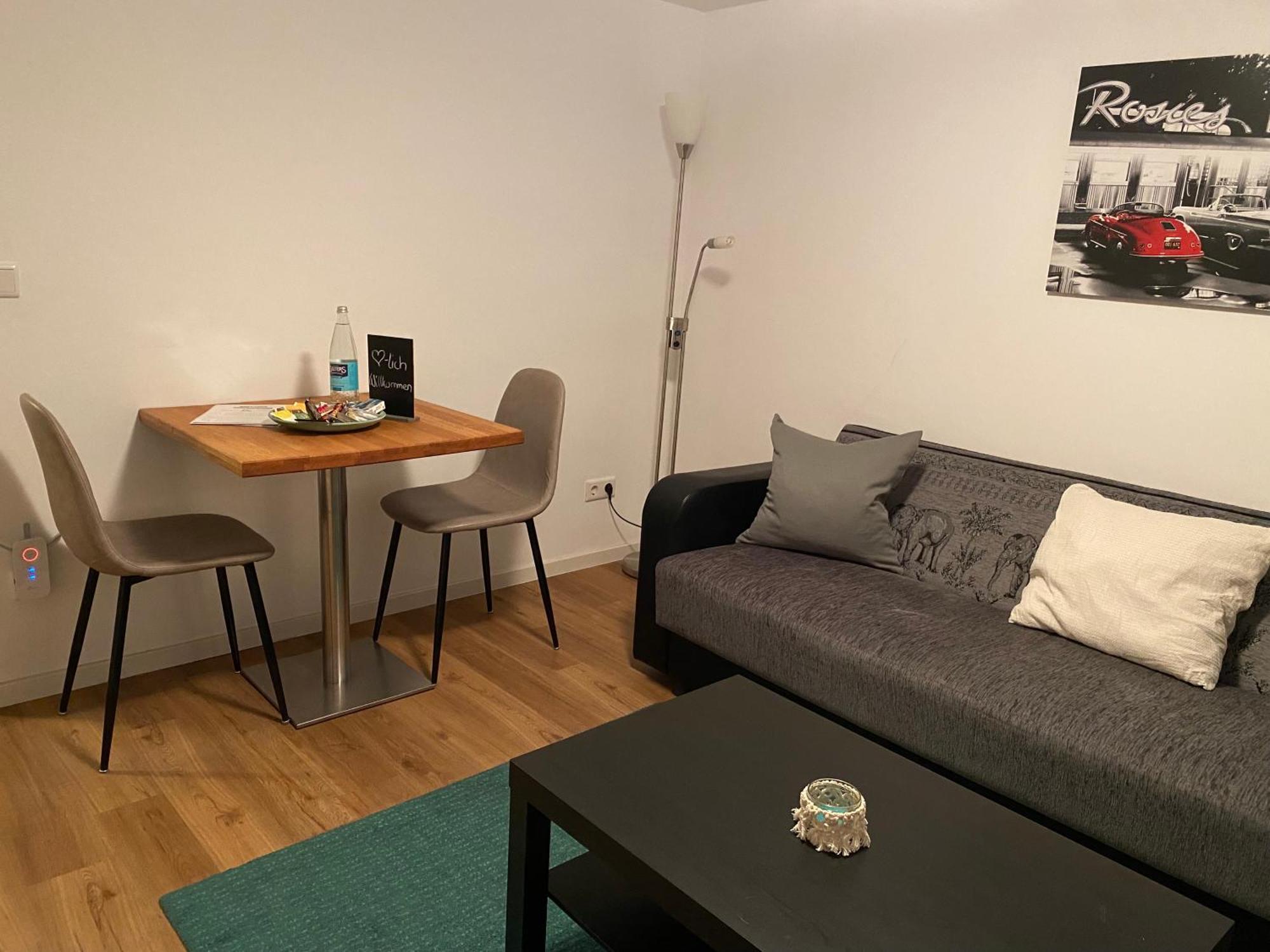 Apartment Roomy Comfort - Zwischen Heidelberg Und Mannheim Edingen-Neckarhausen Екстер'єр фото
